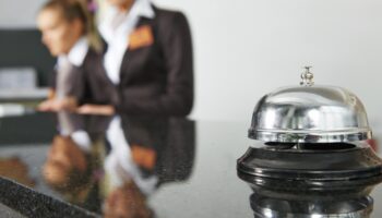 hotel-100K-jobs-1044x783